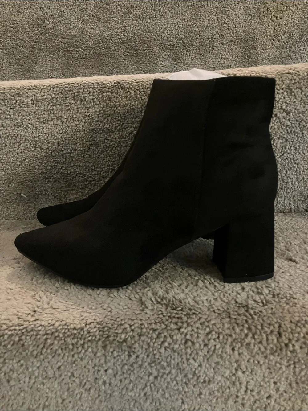 NWB X2B NESSA 1 FAUX SUEDE POINTED TOE BLOCK HEEL ANKLE BOOTS VEGAN SIZE 10